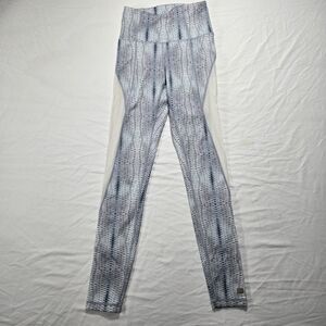 Stylish Gray Patterned Leggings